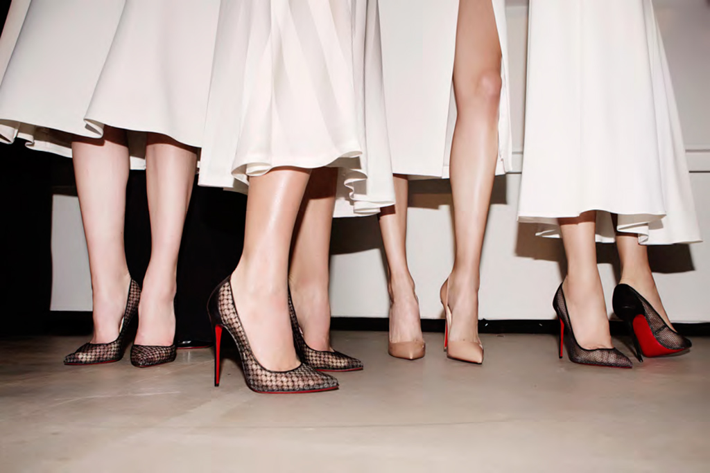 Cancuníssimo - #Moda: Louboutin pierde la exclusividad de las suelas rojas  de sus zapatos 👠👠 Es una de las firmas de la industria del calzado más  reconocibles del mundo, por sus finos